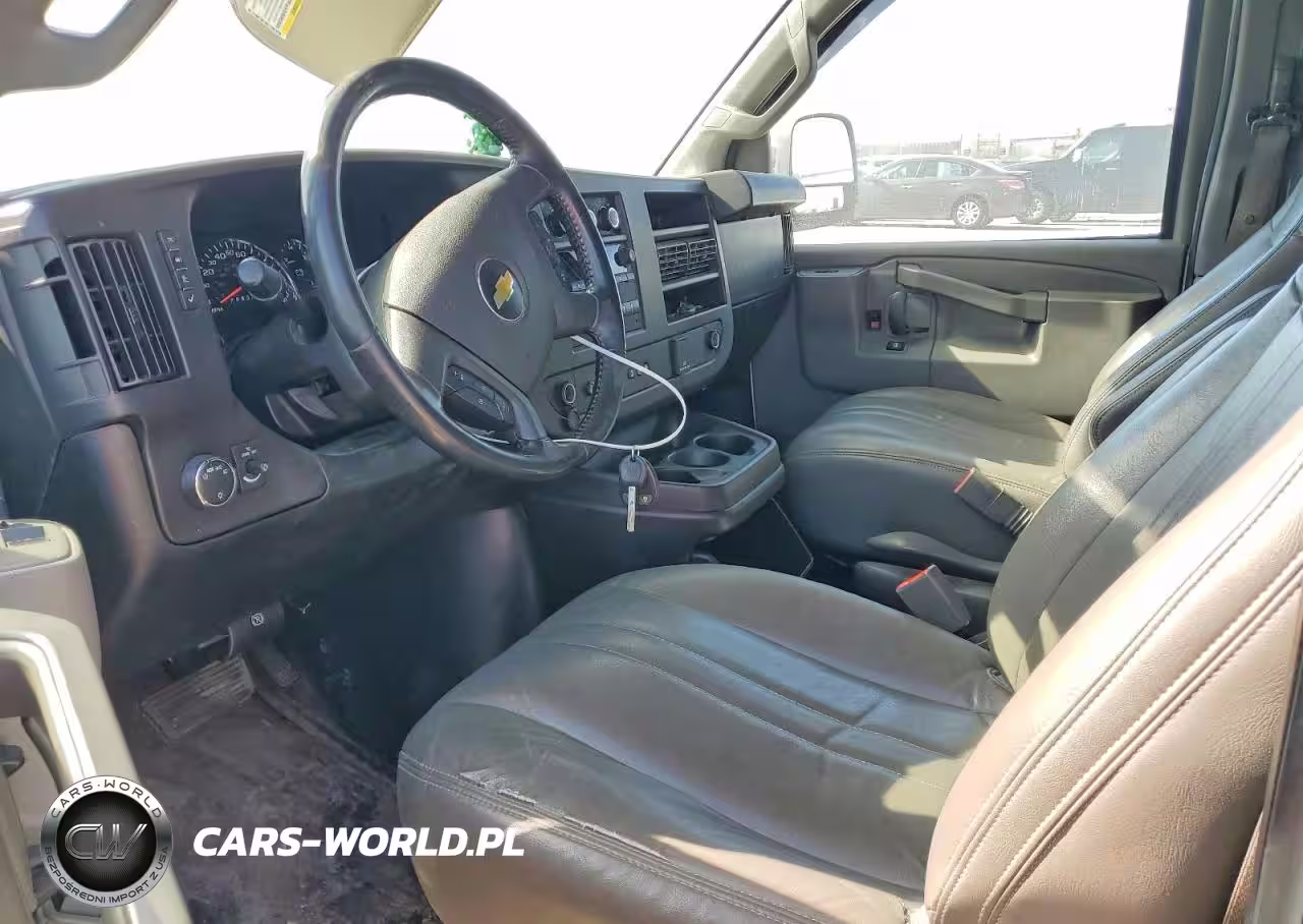 2021 Chevrolet Express G2500 VIN:1GCWGBFPXM1153541 - 7