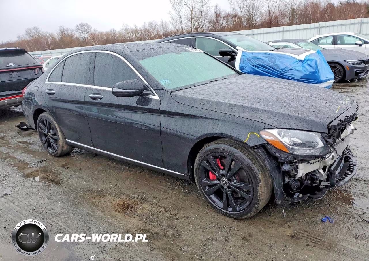 2018 Mercedes-Benz C 300 4Matic VIN:55SWF4KB3JU279251 - 4