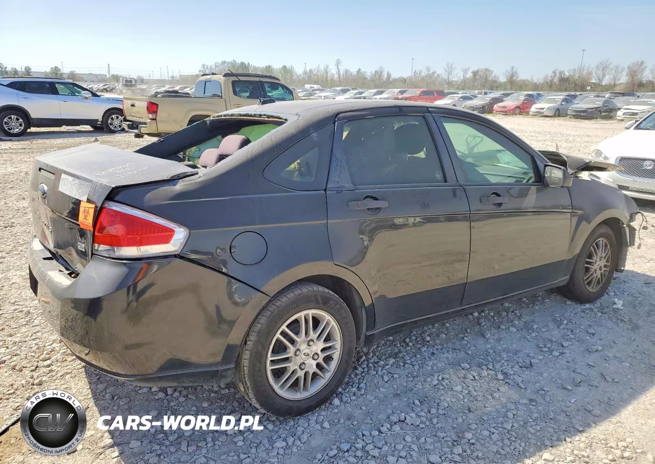 2011 Ford Focus Se VIN:1FAHP3FN1BW203889 - 3