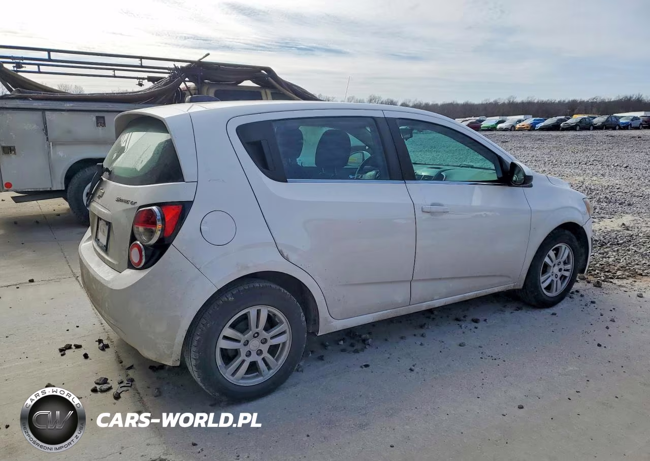 2016 Chevrolet Sonic VIN:1G1JC6SH8G4104524 - 3