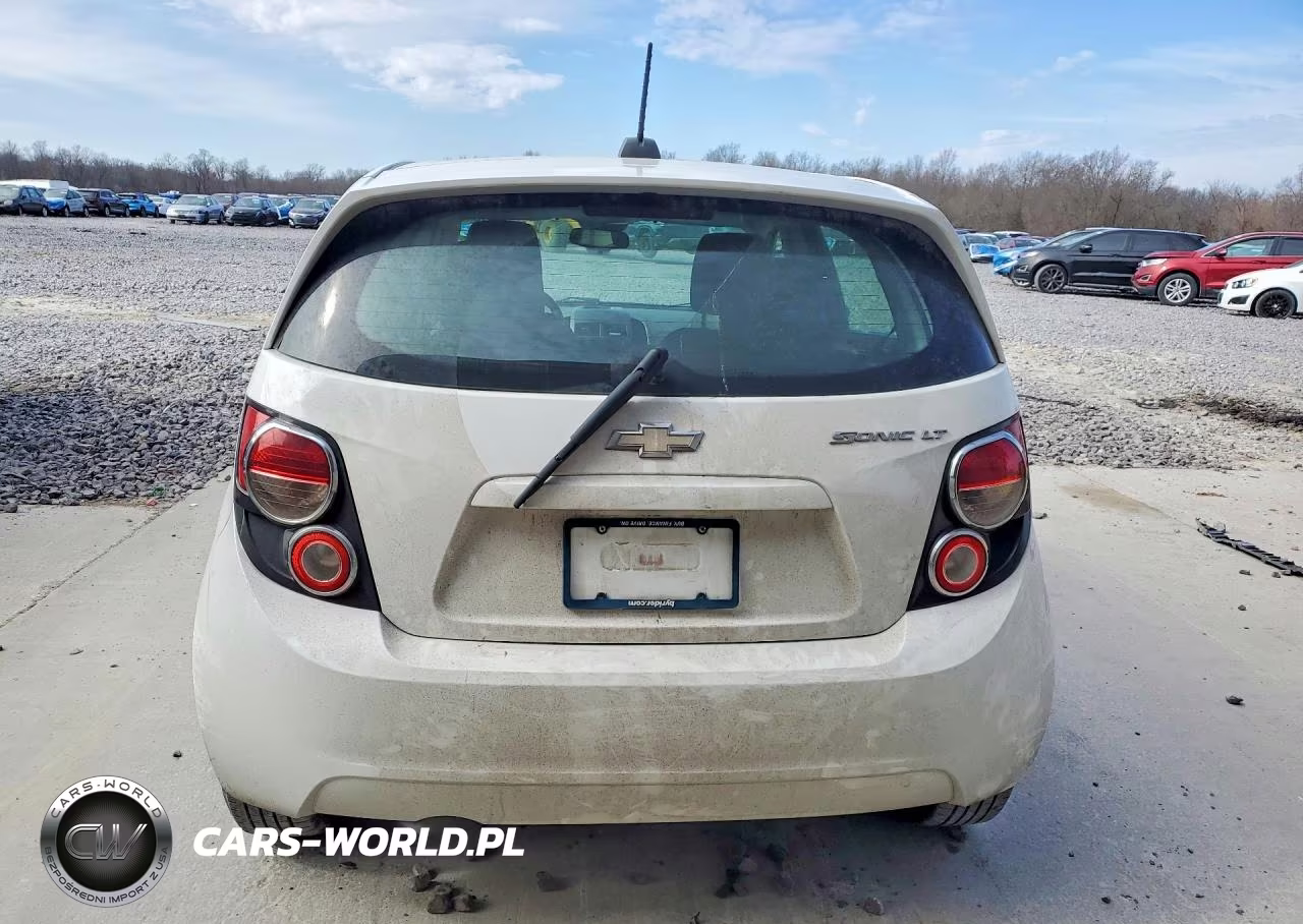 2016 Chevrolet Sonic VIN:1G1JC6SH8G4104524 - 6