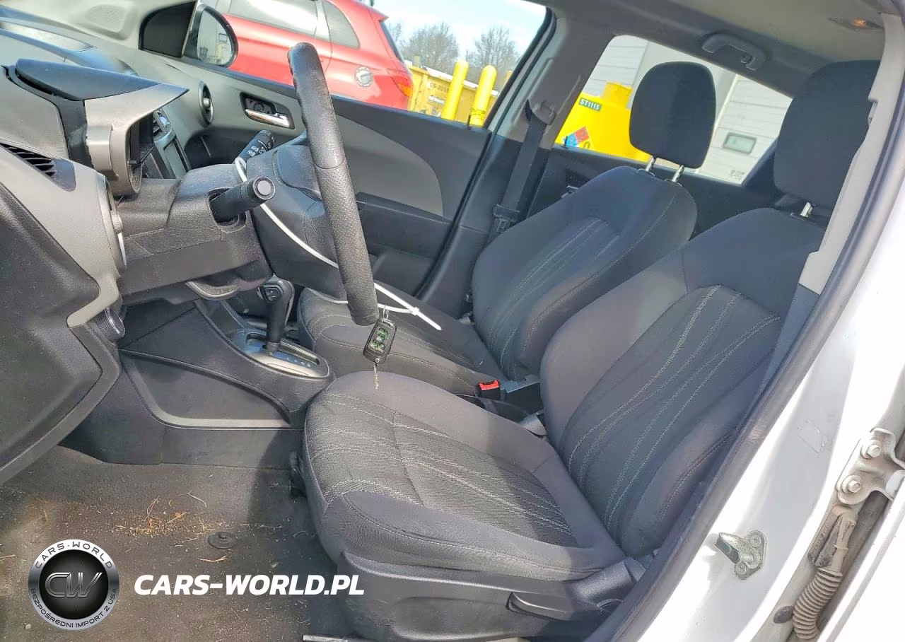 2016 Chevrolet Sonic VIN:1G1JC6SH8G4104524 - 7