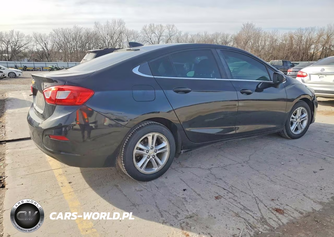2016 Chevrolet Cruze Lt VIN:1G1BE5SM7G7322569 - 3