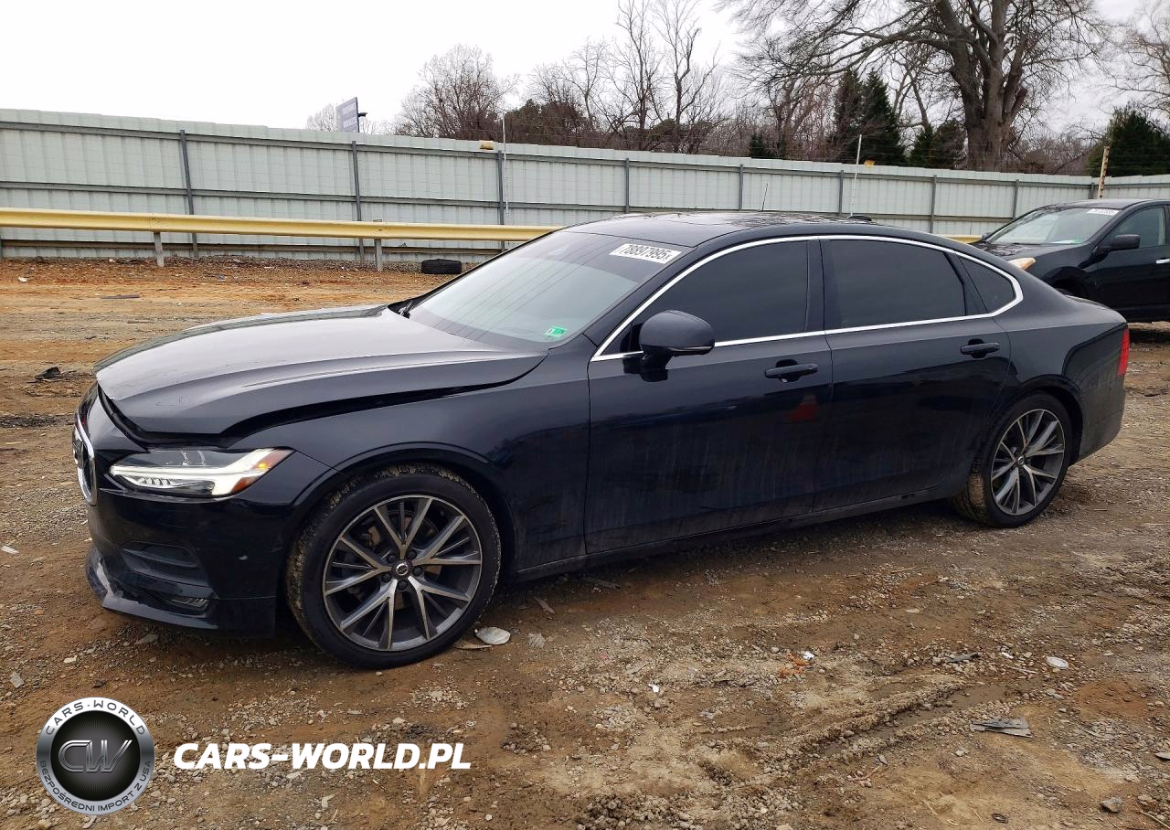 2018 Volvo S90 T5 Momentum