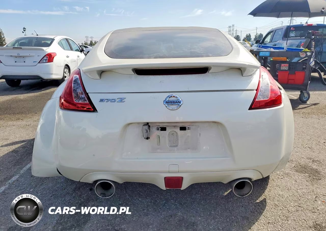 2016 Nissan 370Z Base VIN:JN1AZ4EH4GM933860 - 6