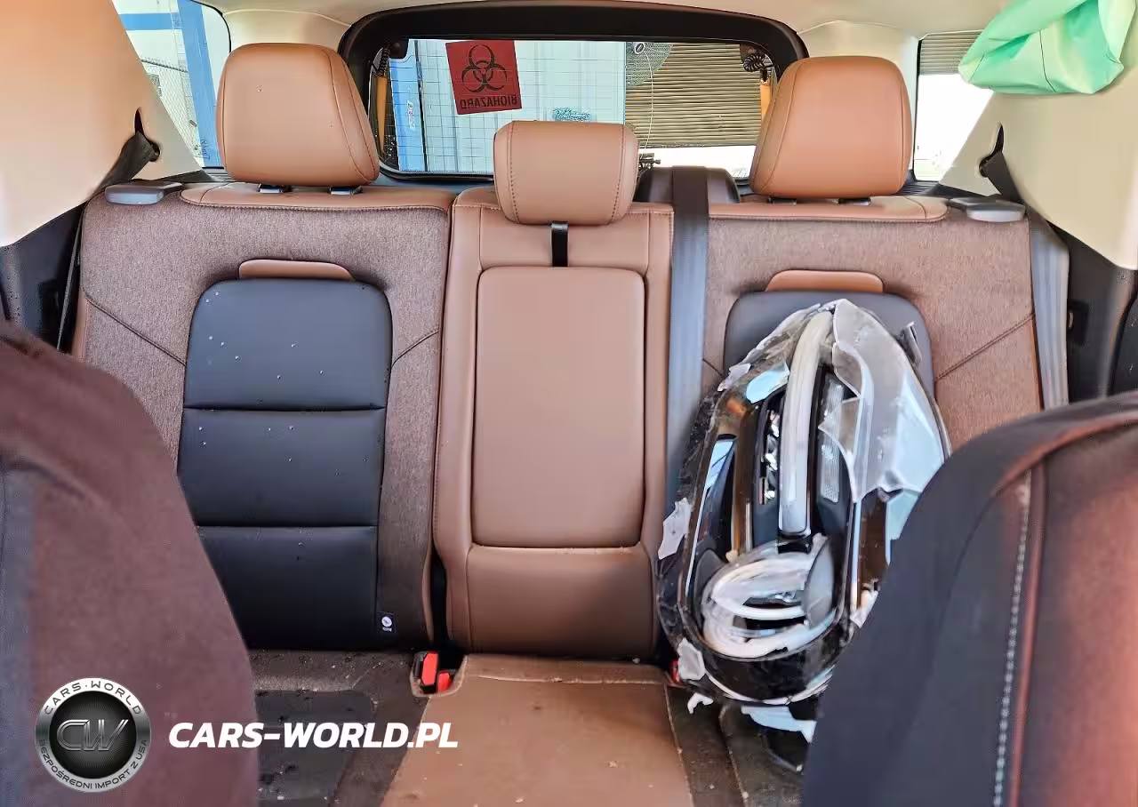 2025 Ford Bronco Sport Outer Banks VIN:3FMCR9CN5SRF40876 - 10
