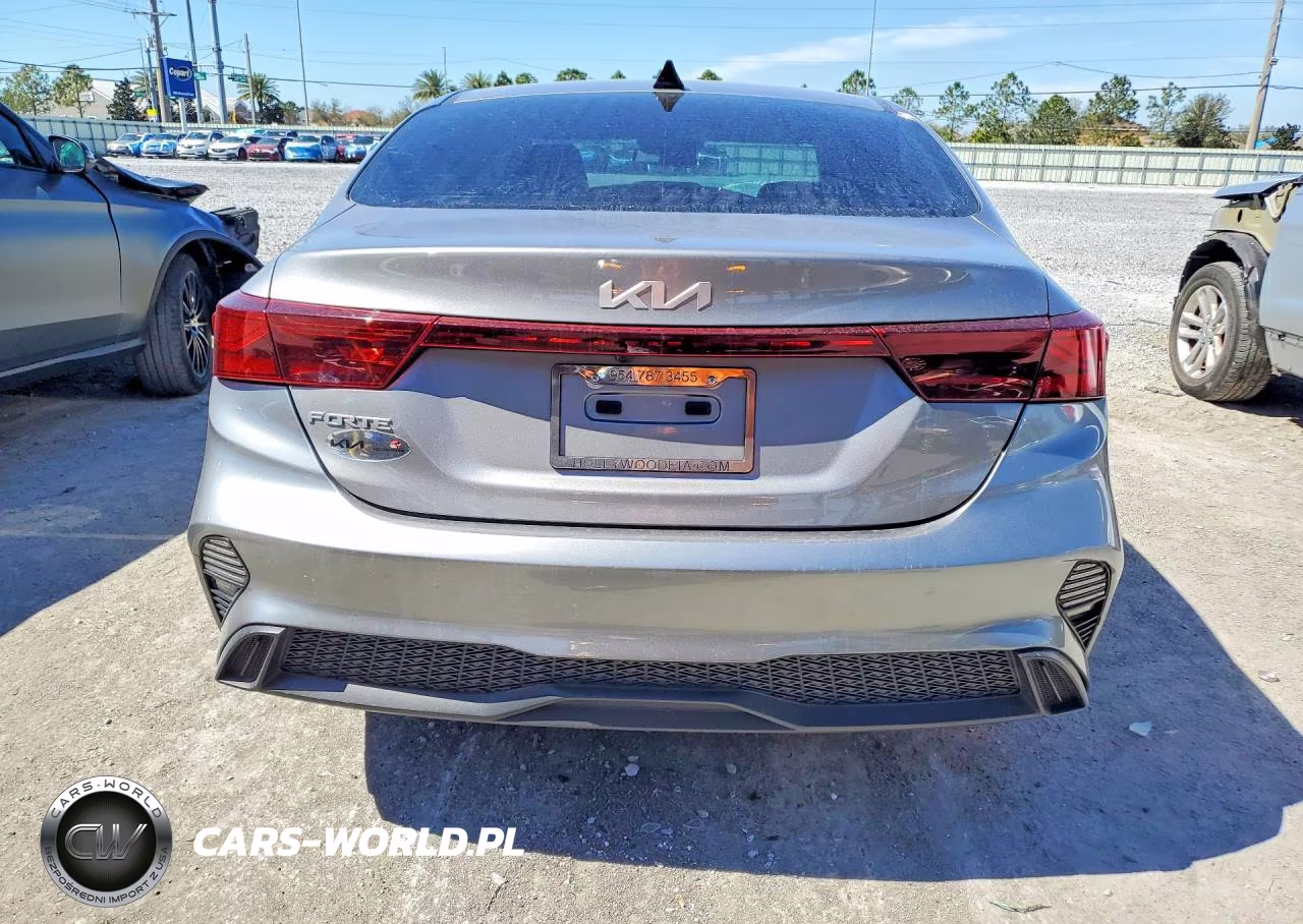 2023 Kia Forte Lxs VIN:3KPF24AD1PE603554 - 6