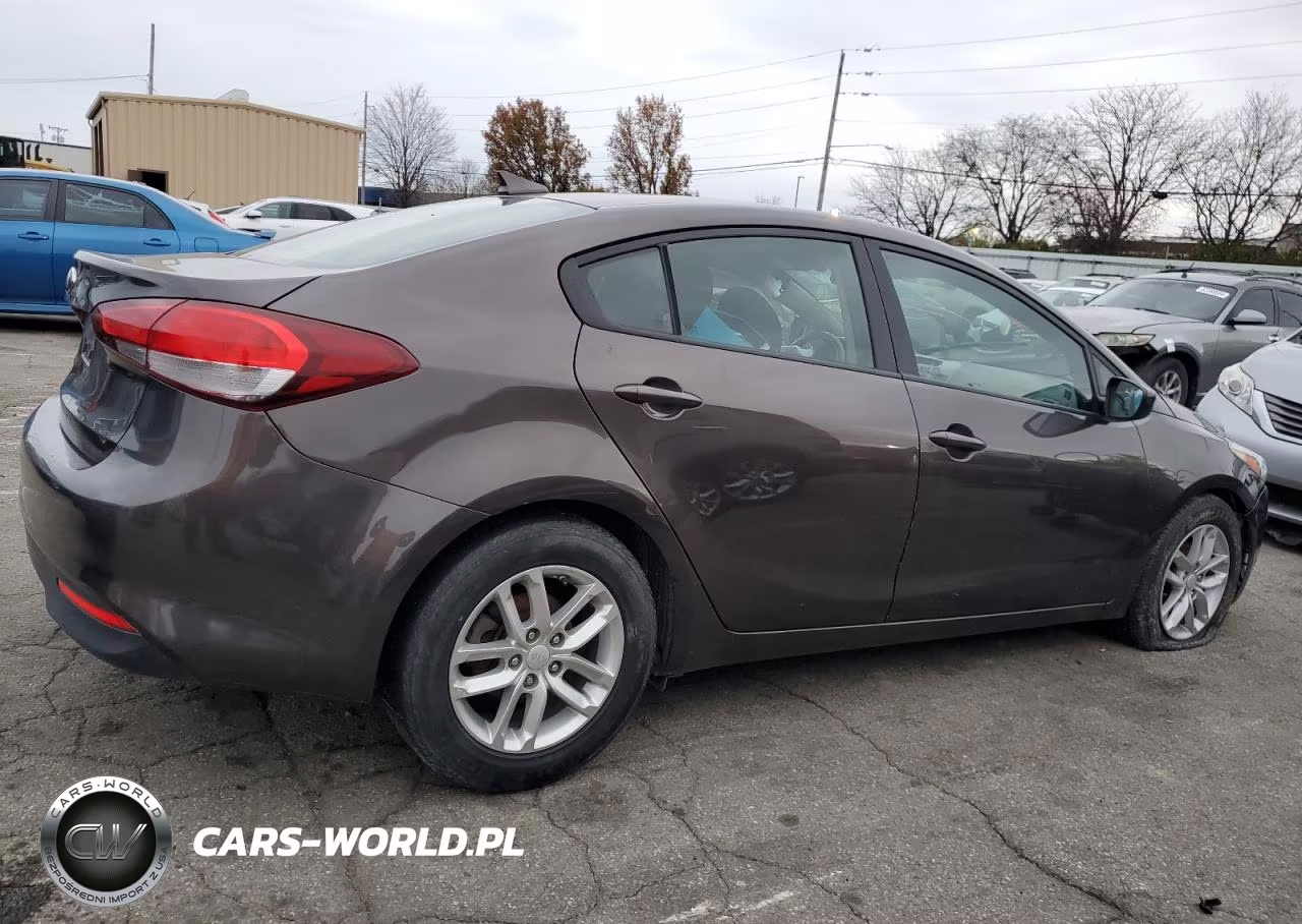 2018 Kia Forte Lx VIN:3KPFL4A76JE177651 - 3