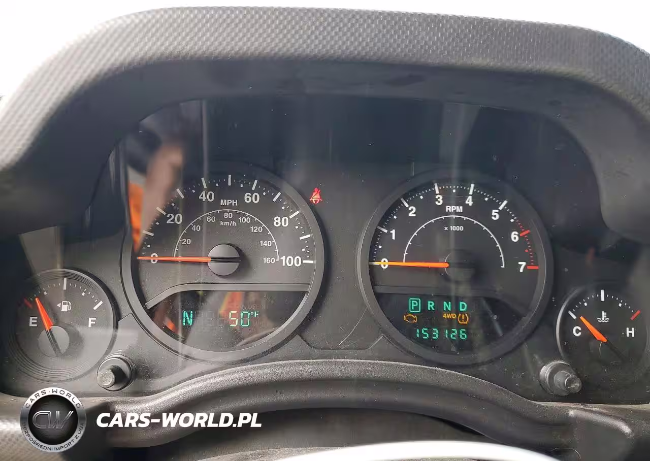2008 Jeep Wrangler Unlimited X VIN:1J4GA39158L584523 - 9