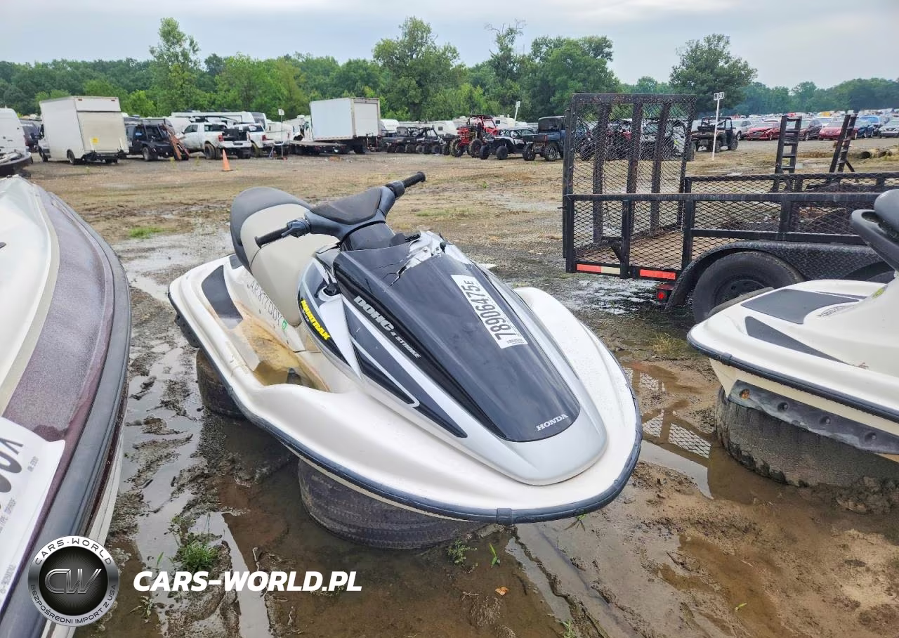 2004 Honda Aqua Trax – zdjęcie 1 z 10
