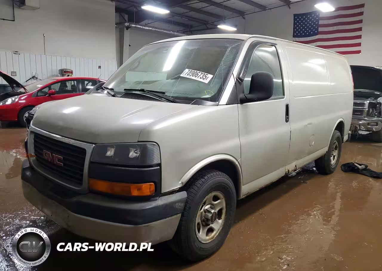 2005 GMC Savana Delivery Van