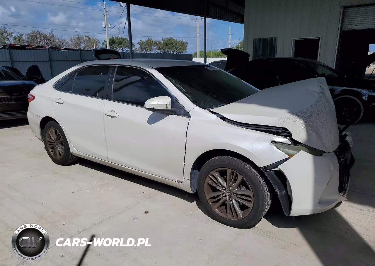 2016 Toyota Camry Le VIN:4T1BF1FKXGU175179 - 4