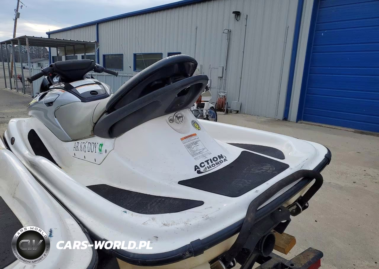 2004 Honda Aqua Trax VIN:HPSB1203E404 - 3
