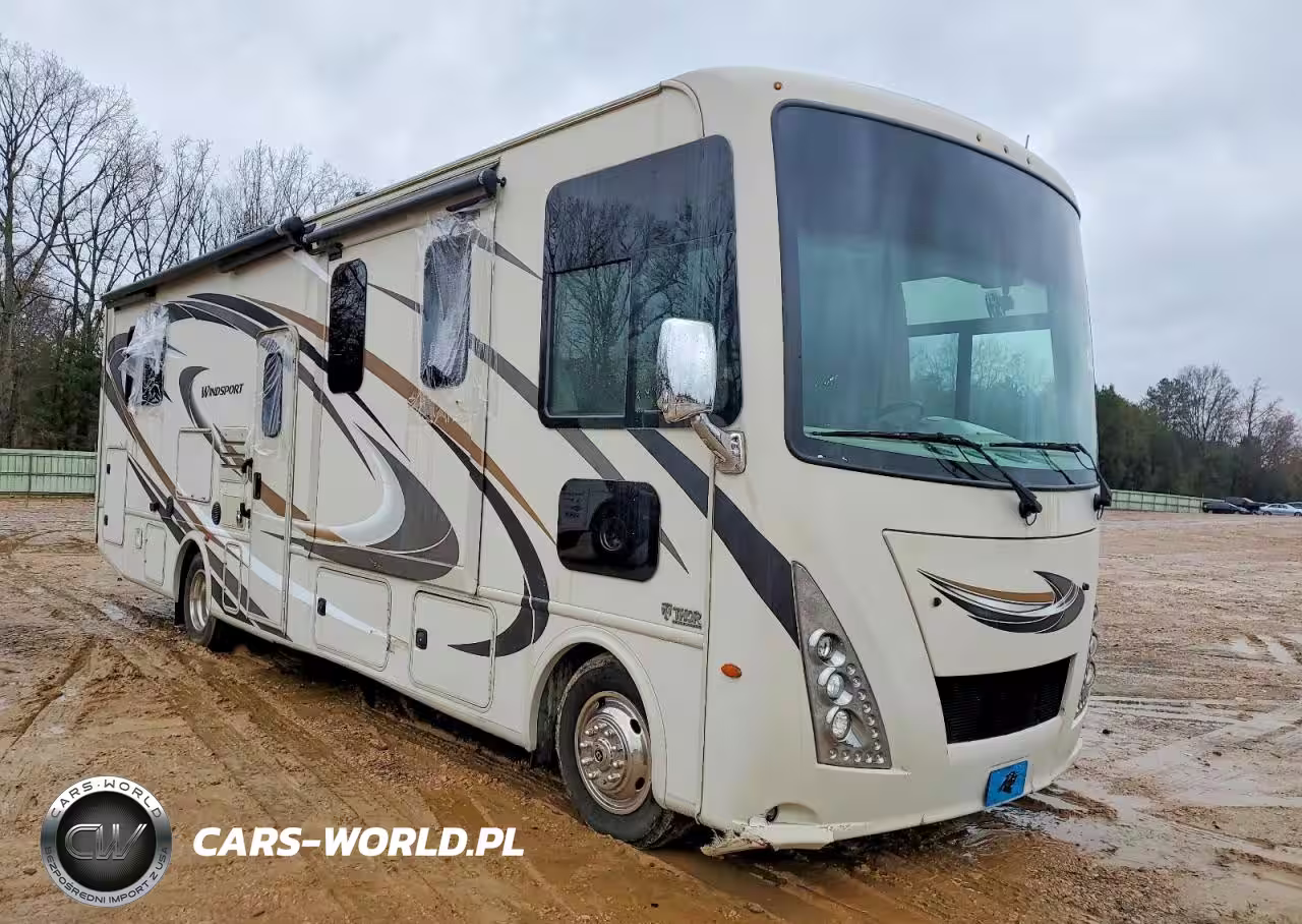 2018 Ford F53 Rv
