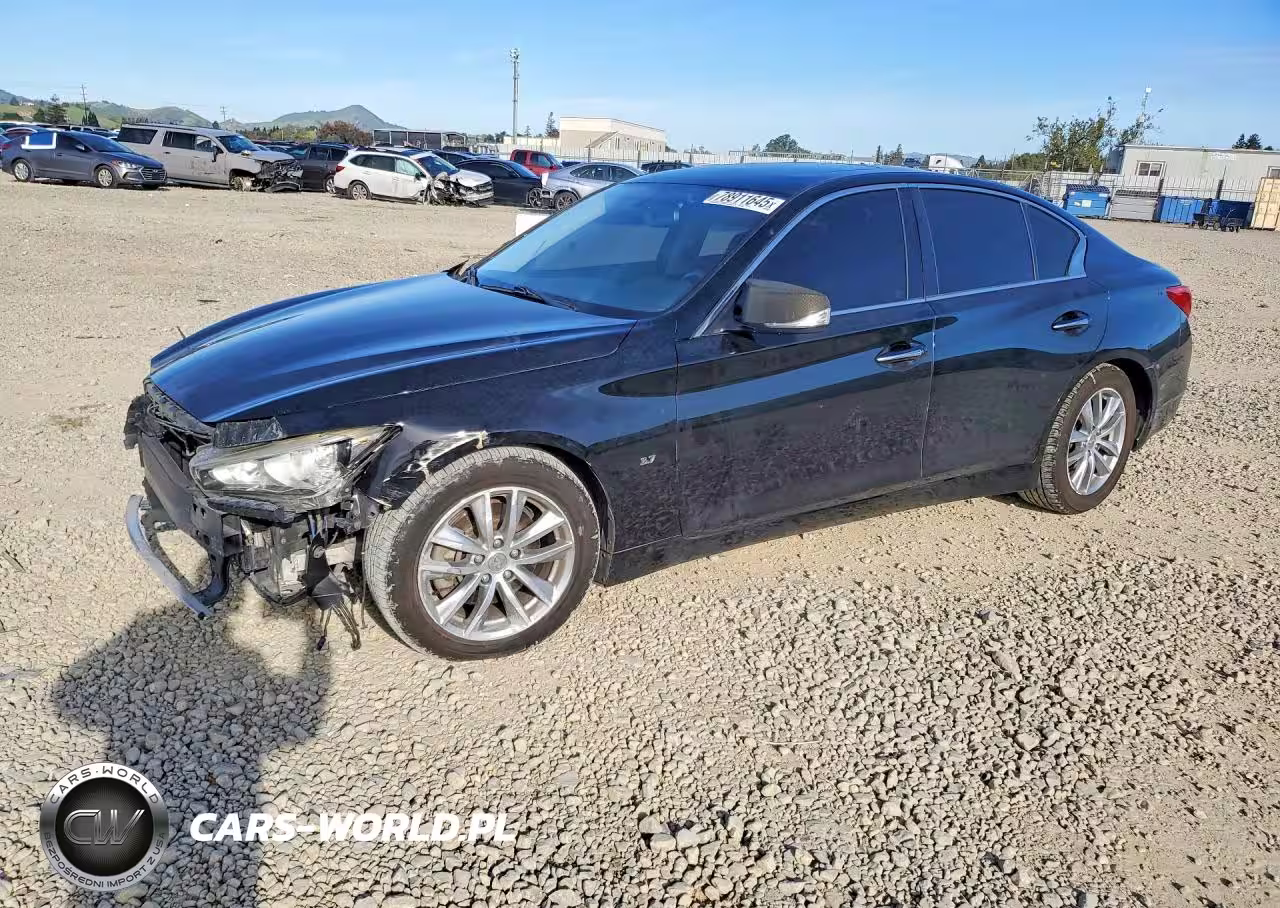2015 Infiniti Q50 Premium