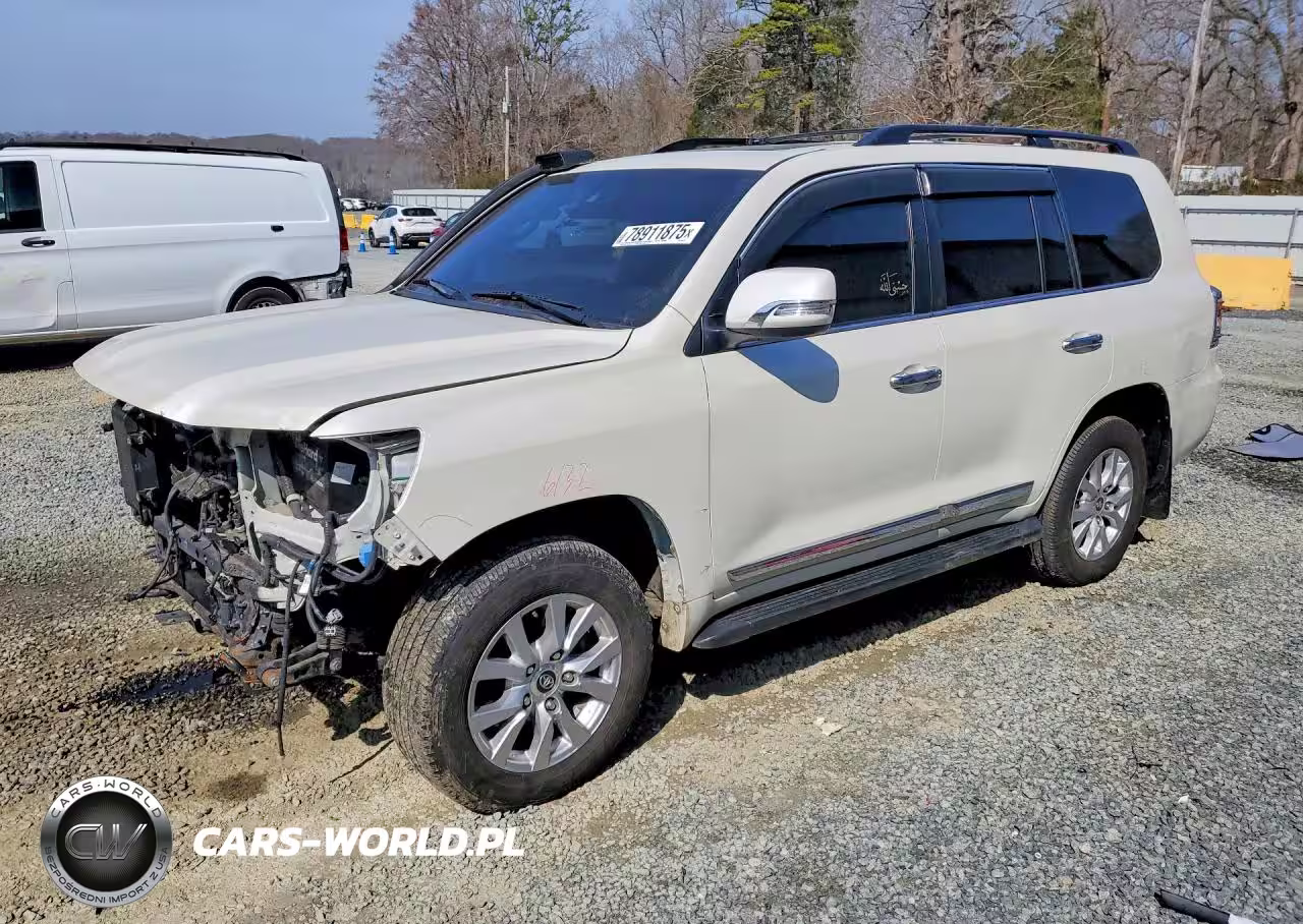 2016 Toyota Land Cruiser Base