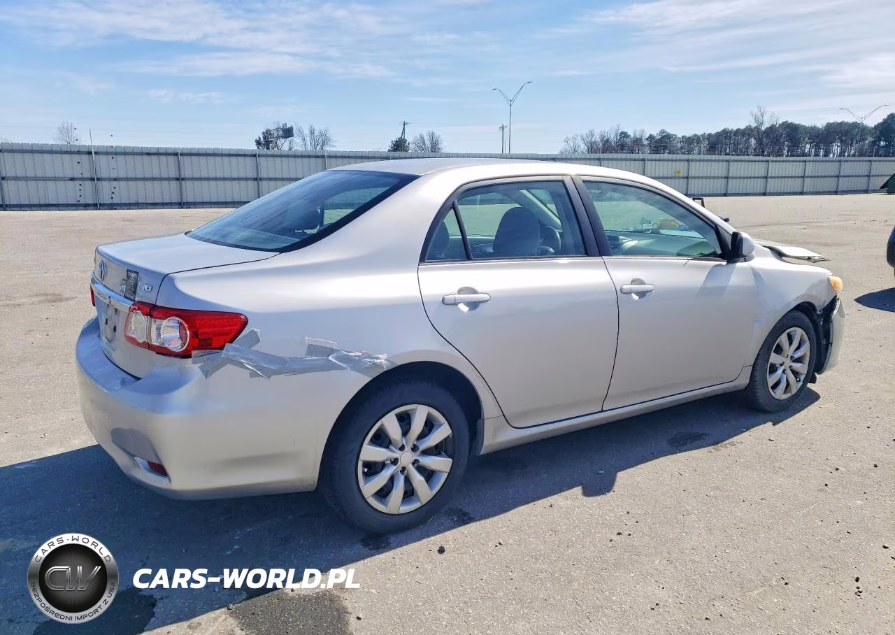 2013 Toyota Corolla Le VIN:5YFBU4EE3DP201654 - 3