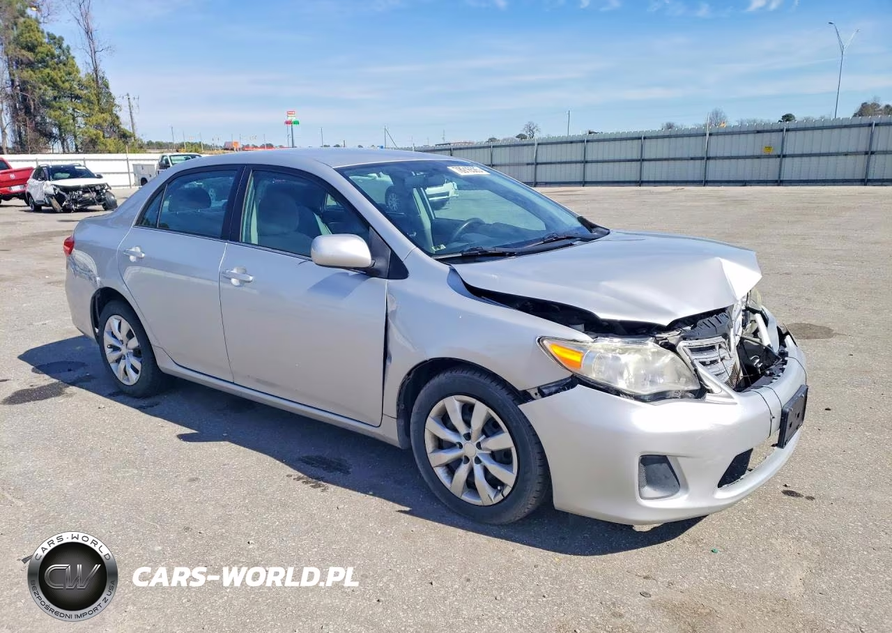 2013 Toyota Corolla Le VIN:5YFBU4EE3DP201654 - 4