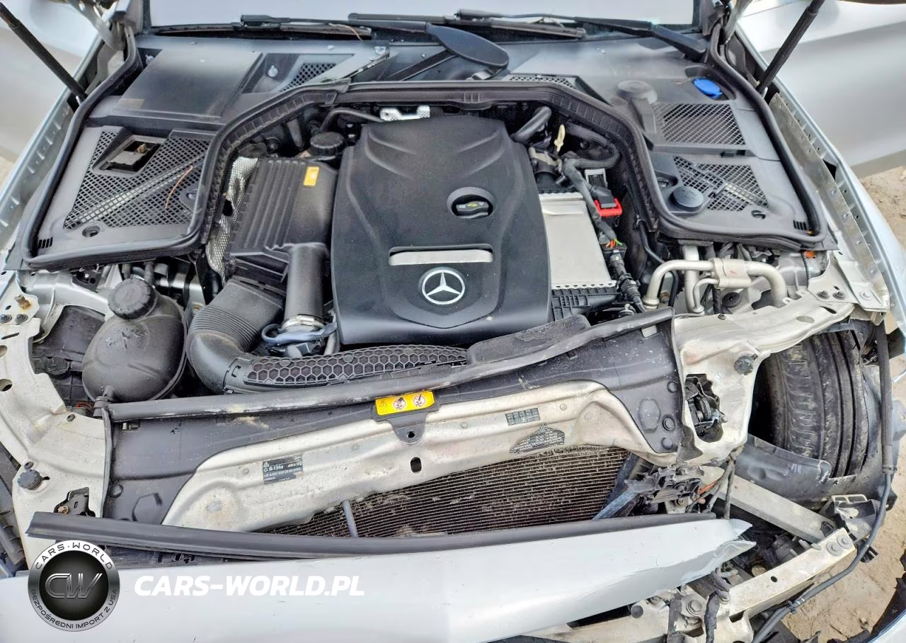 2015 Mercedes Benz C 300 4Matic VIN:55SWF4KB7FU005798 - 11