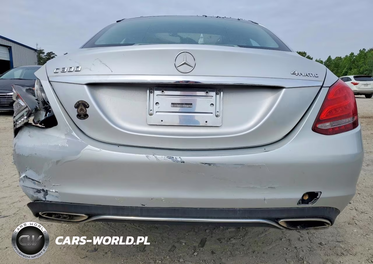 2015 Mercedes Benz C 300 4Matic VIN:55SWF4KB7FU005798 - 6