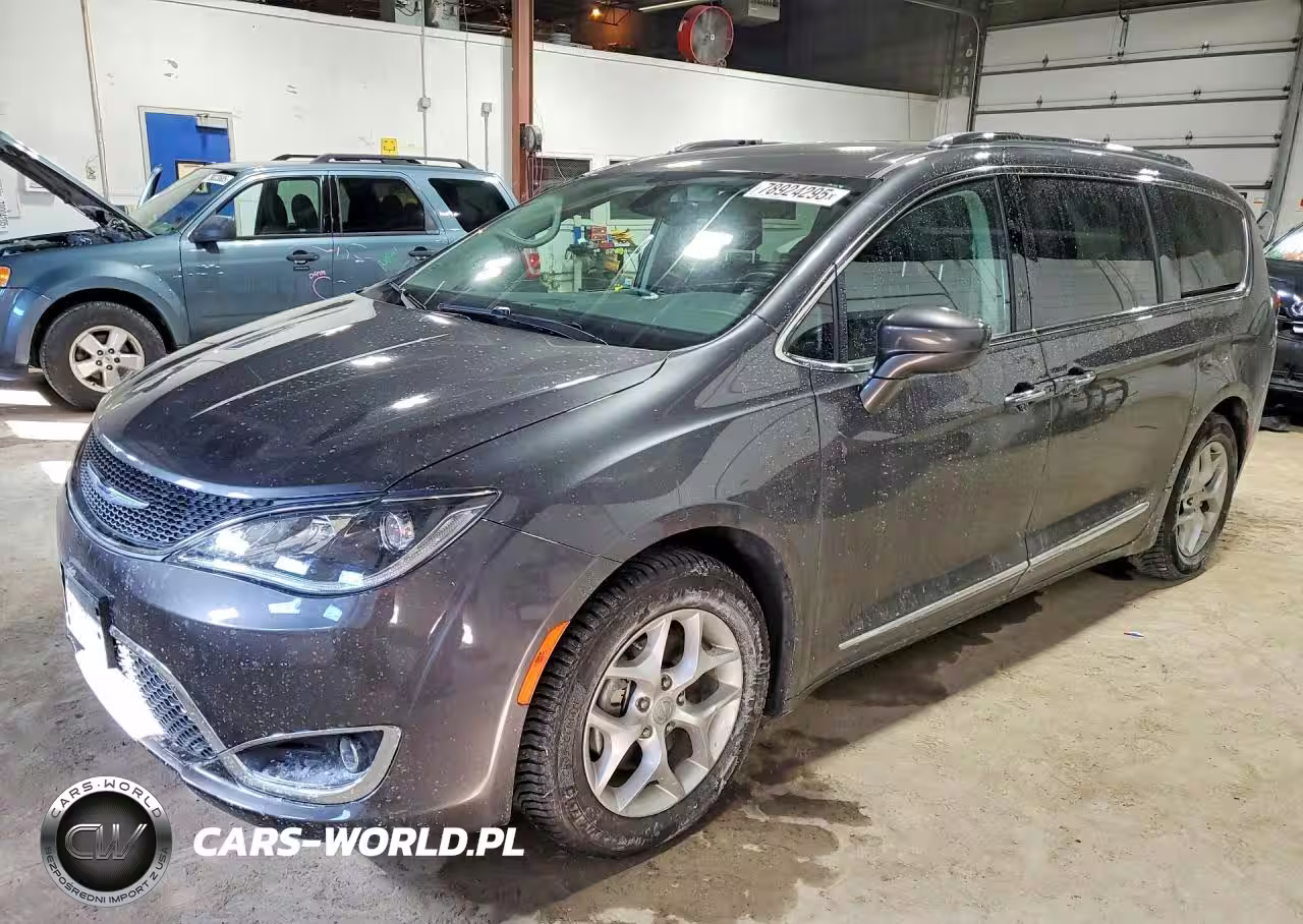 2019 Chrysler Pacifica Touring L Plus