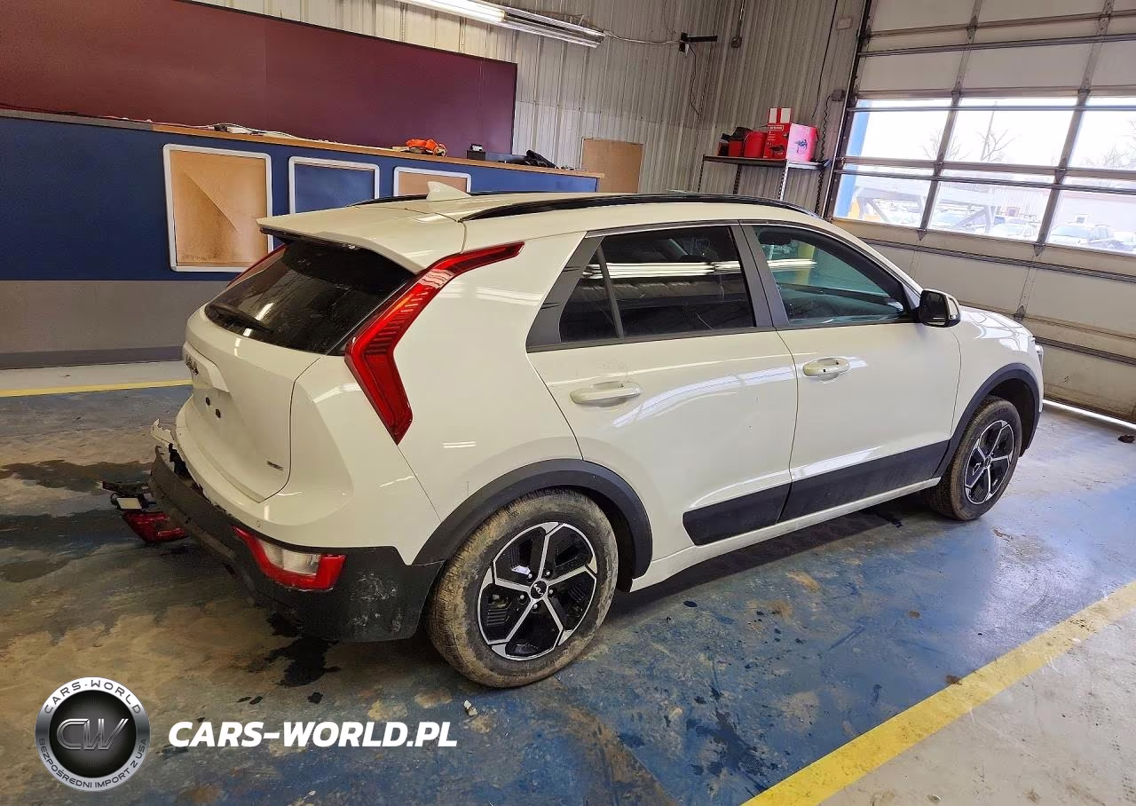 2024 Kia Niro Plug-In Hybrid Ex VIN:KNDCS3LF2R5209121 - 3