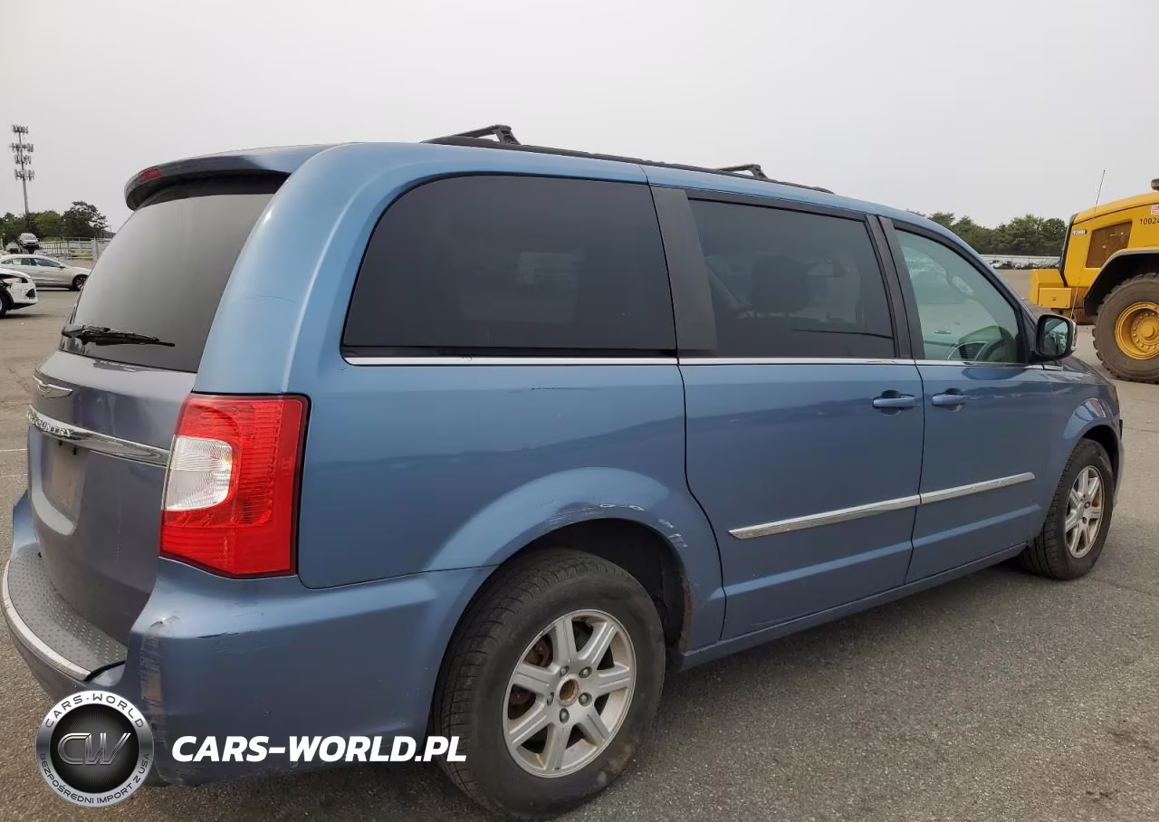 2011 Chrysler Town & Country Touring VIN:2A4RR5DG0BR733363 - 3