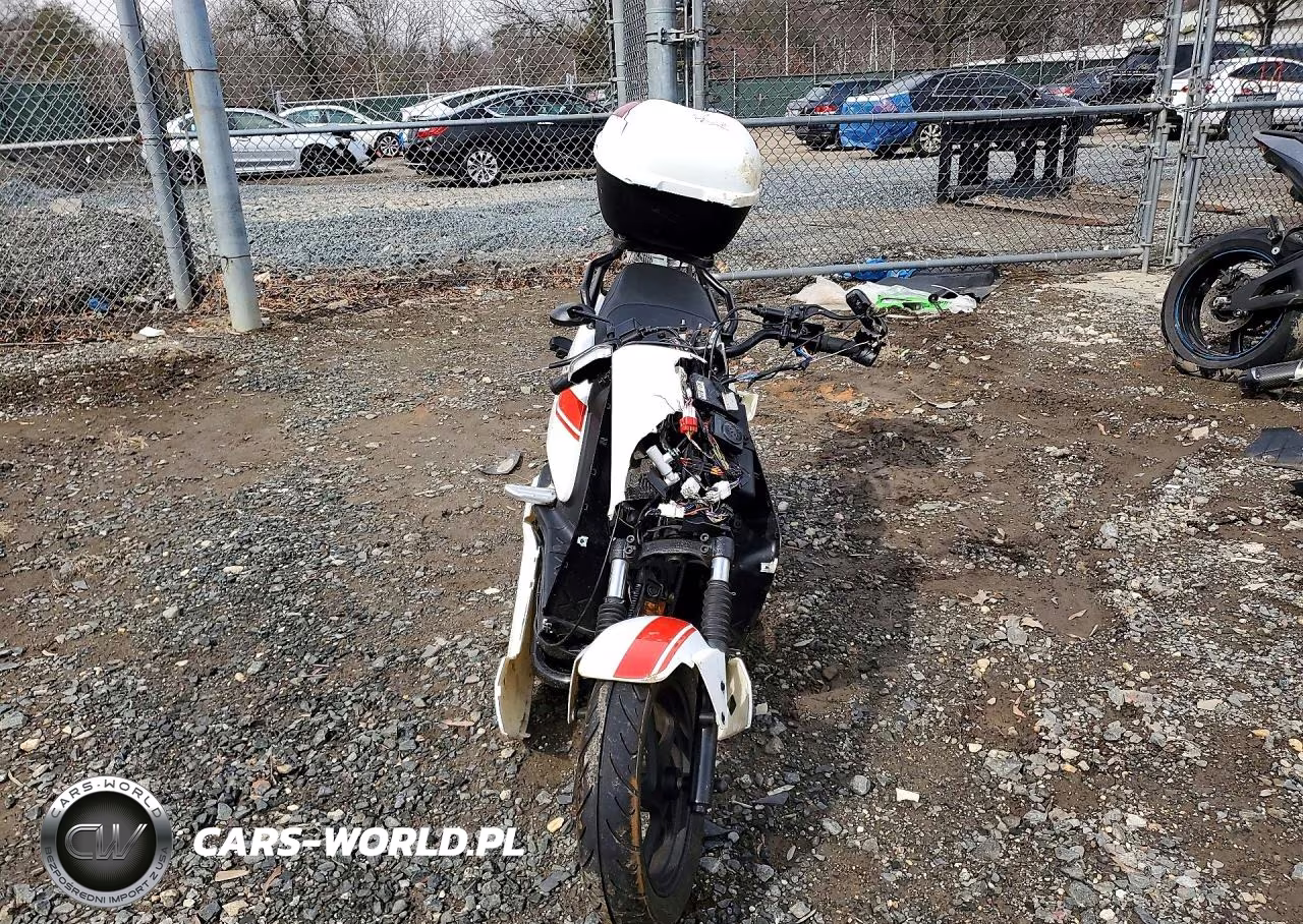 2022 Vespa Generic Sc VIN:HA6N1T4F5N3000061 - 2