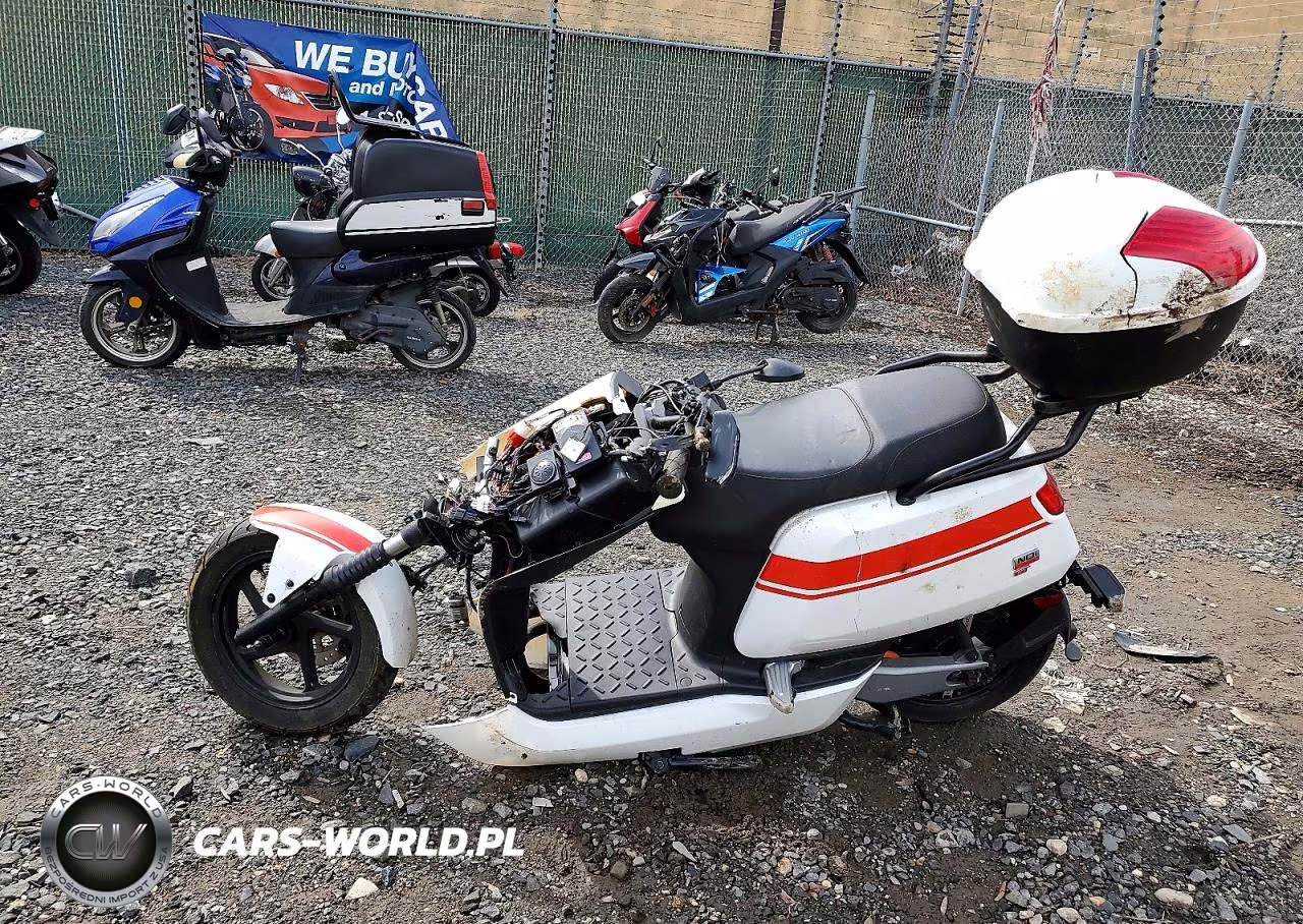 2022 Vespa Generic Sc VIN:HA6N1T4F5N3000061 - 3