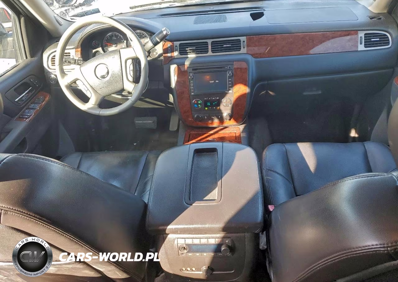 2010 Chevrolet Suburban K1500 Ltz VIN:1GNUKKE3XAR171241 - 8