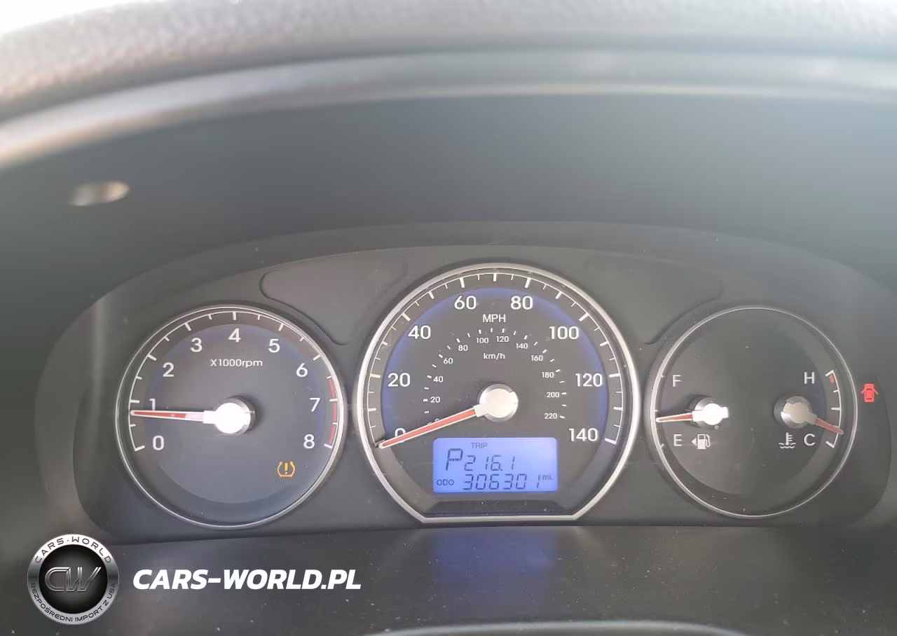 2012 Hyundai Santa Fe VIN:5XYZK3AB3CG100871 - 9