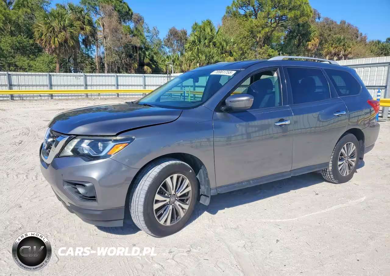 2020 Nissan Pathfinder S