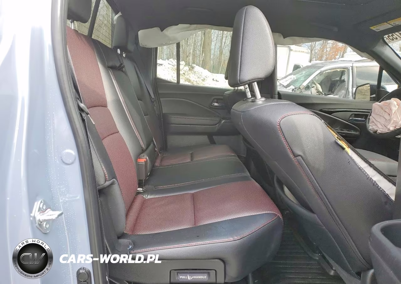 2025 Honda Ridgeline Black Edition VIN:5FPYK3F80SB039551 - 10