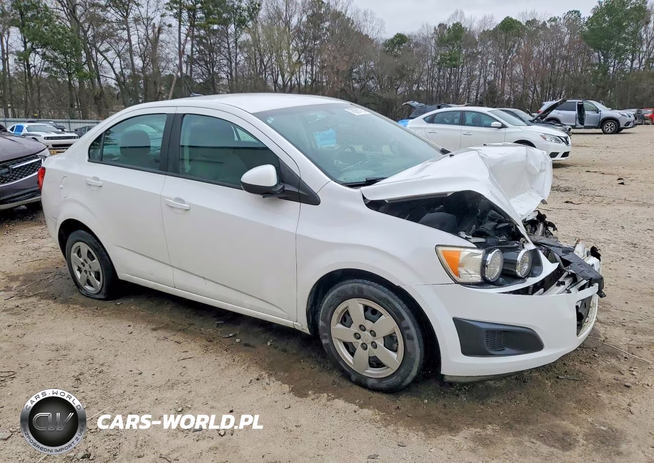 2014 Chevrolet Sonic Ls VIN:1G1JA5SH4E4134326 - 4