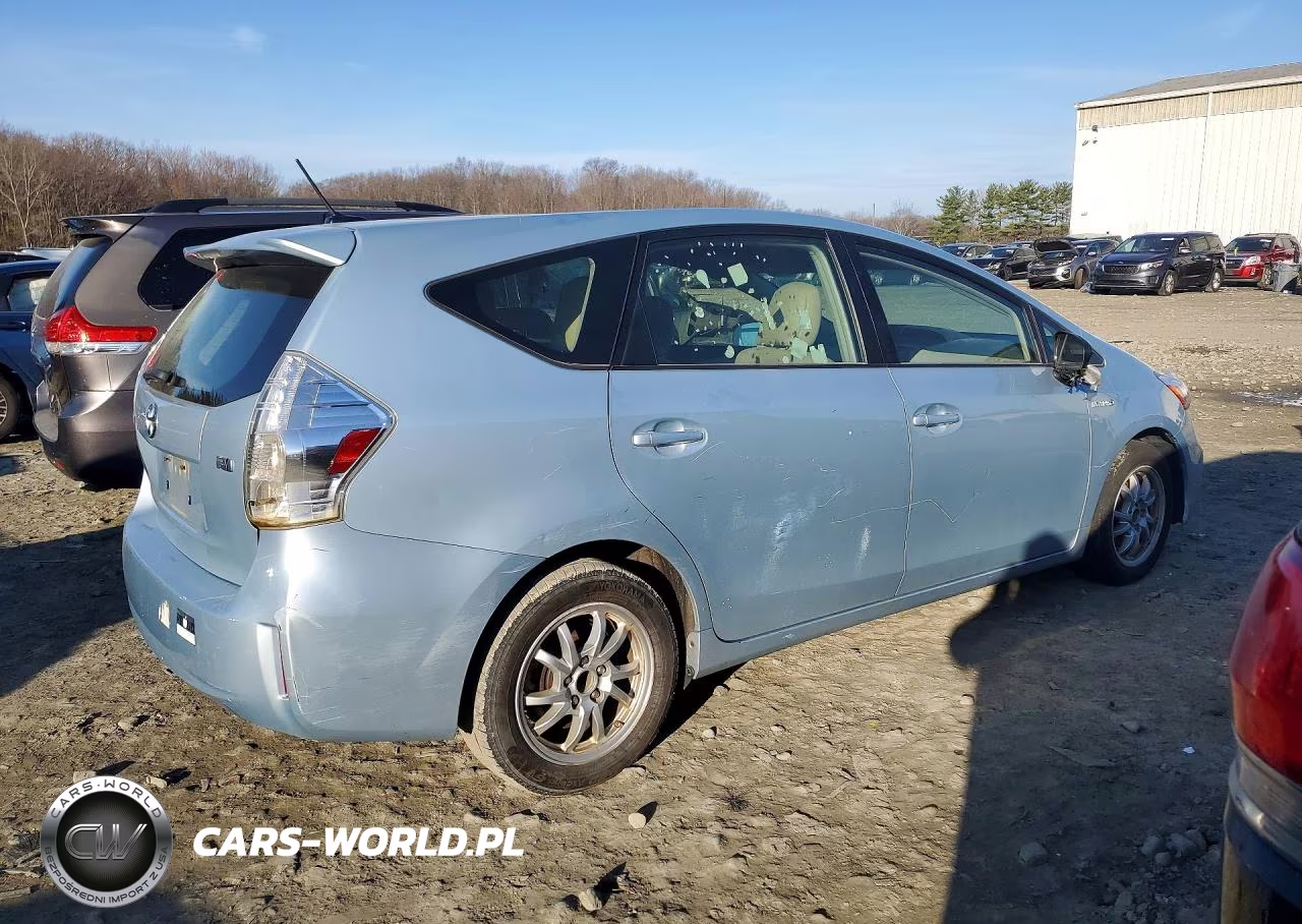2013 Toyota Prius V VIN:JTDZN3EU6D3195743 - 3