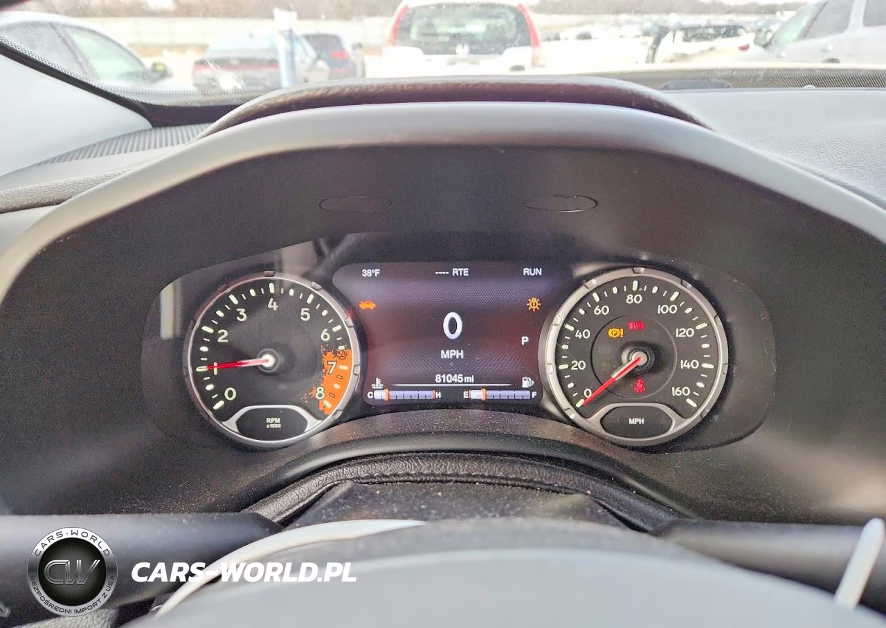 2016 Jeep Renegade Limited VIN:ZACCJBDT3GPC64697 - 9