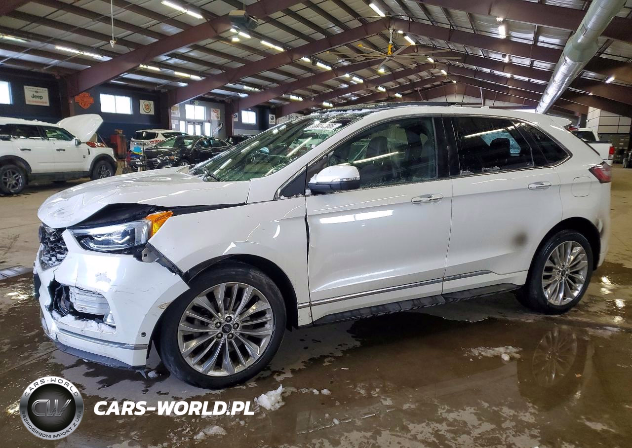 2020 Ford Edge Titanium