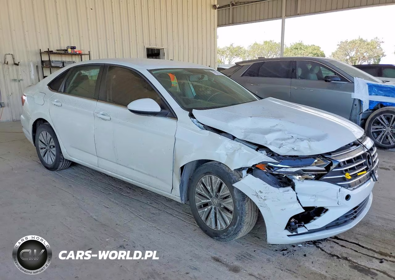 2019 Volkswagen Jetta S VIN:3VWCB7BU1KM212905 - 4