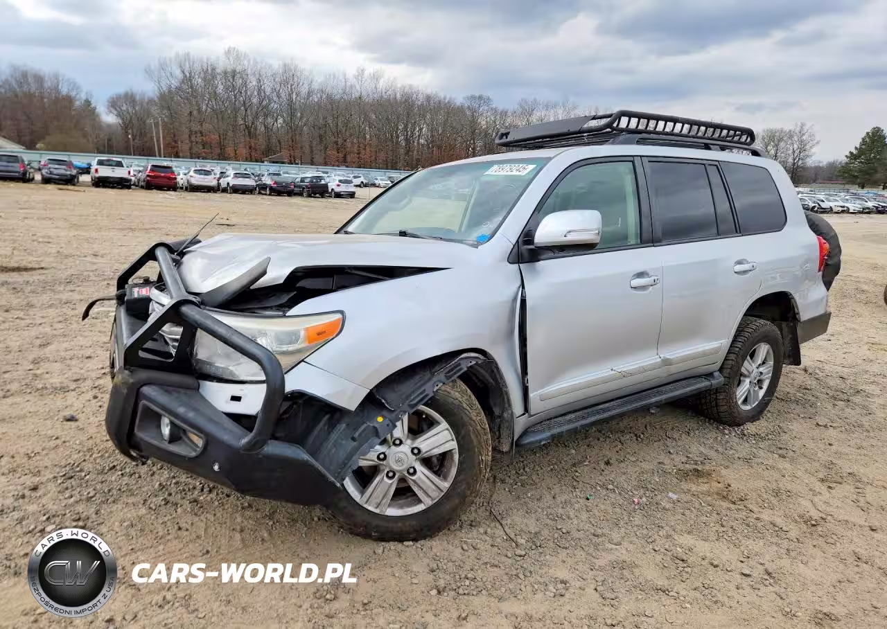 2013 Toyota Land Cruiser Base