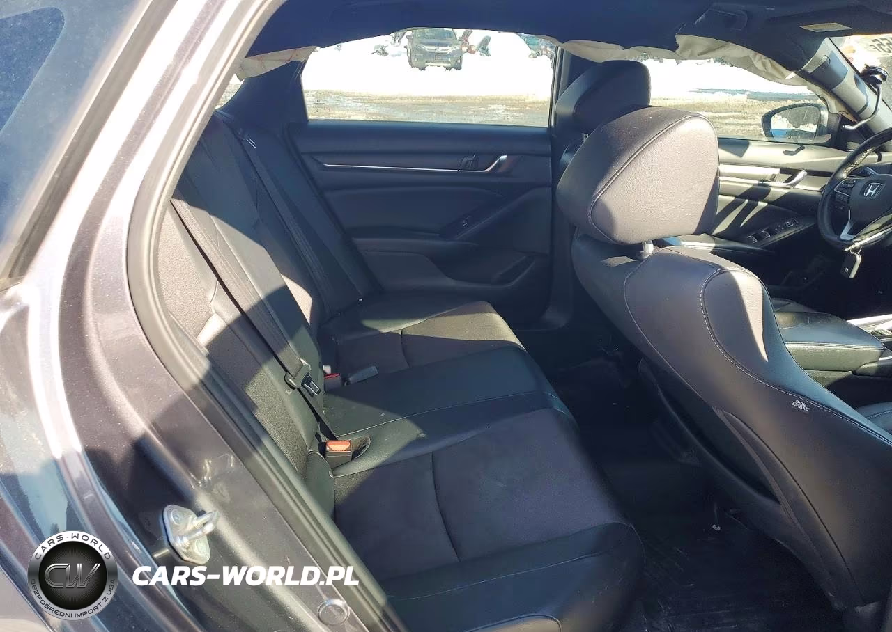 2018 Honda Accord Sport VIN:1HGCV2F38JA006962 - 10