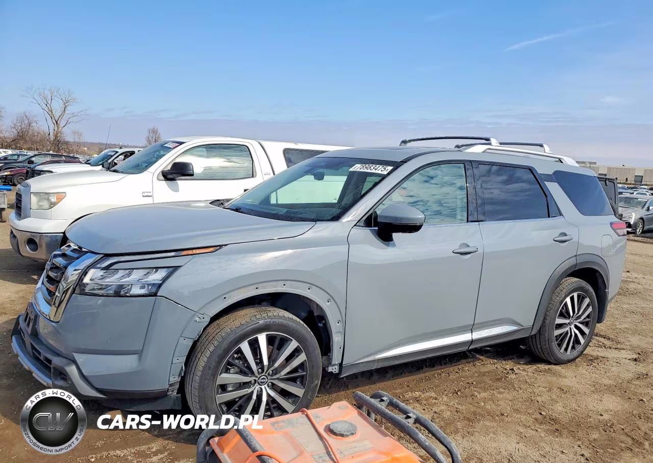 2024 Nissan Pathfinder Platinum