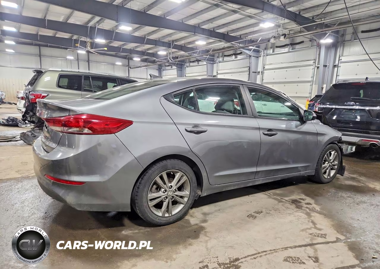 2018 Hyundai Elantra Sel VIN:5NPD84LF8JH255548 - 3