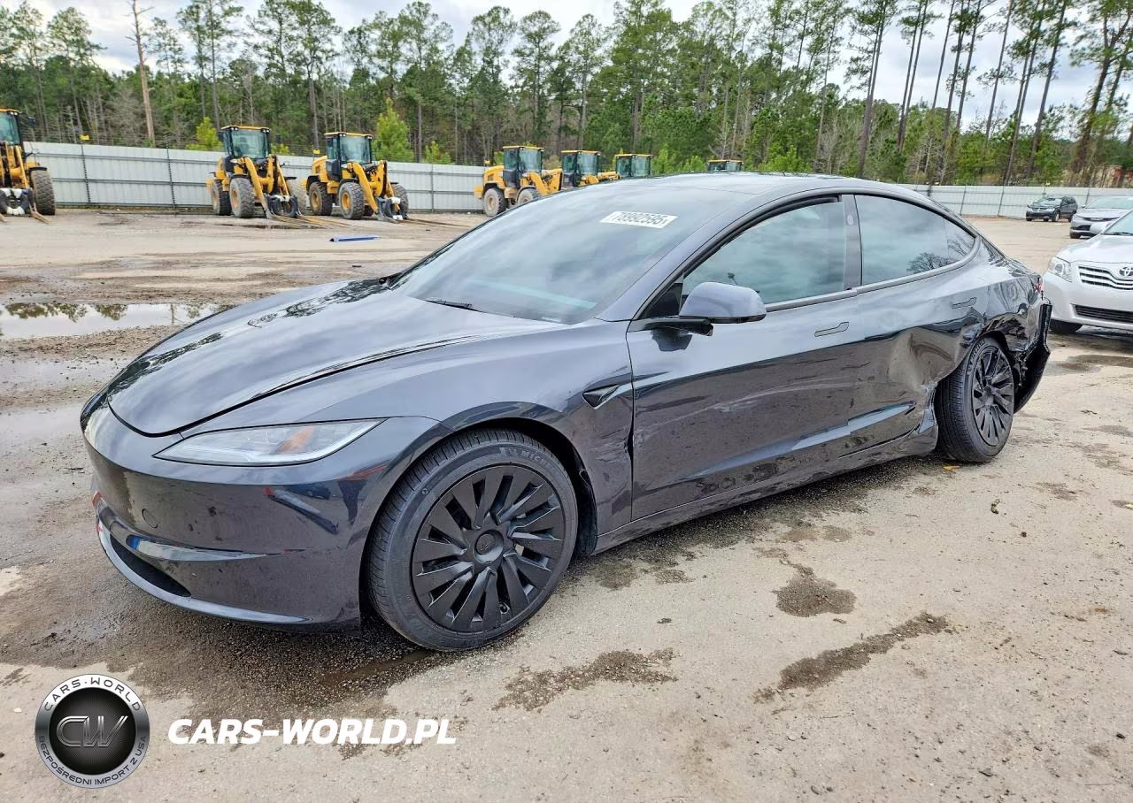 2025 Tesla Model 3 – zdjęcie 1 z 12