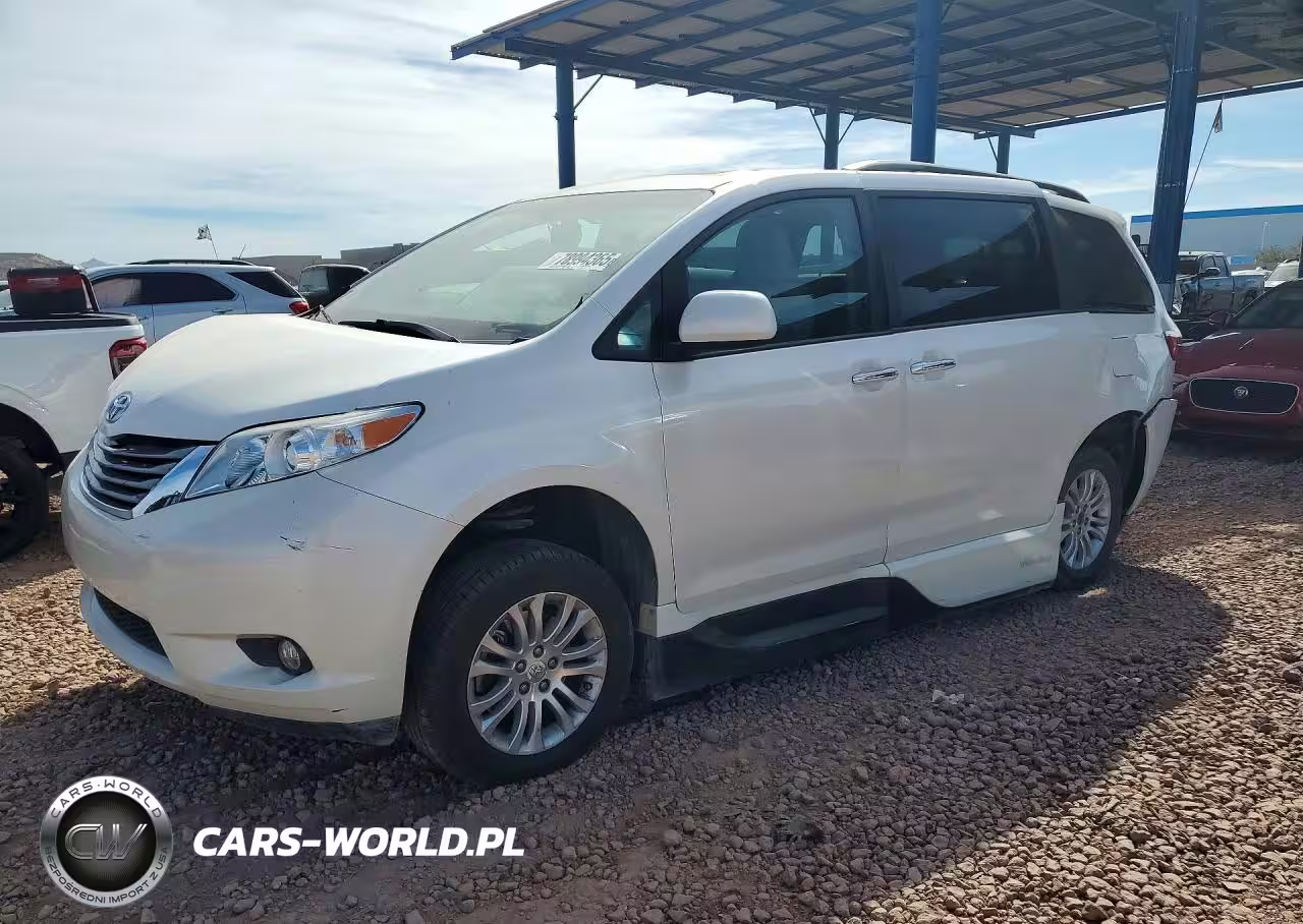 2015 Toyota Sienna Xle 8-Passenger