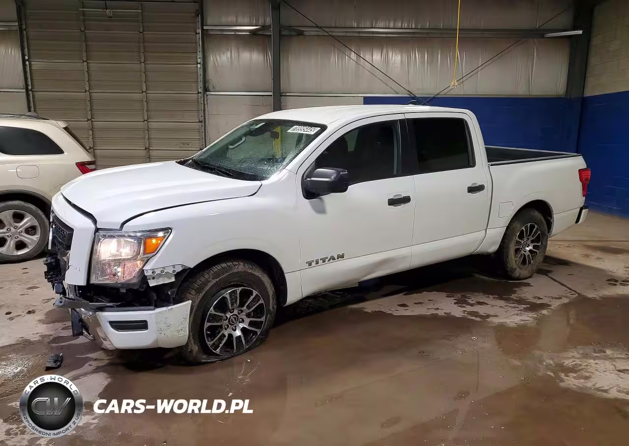 2023 Nissan Titan Sv