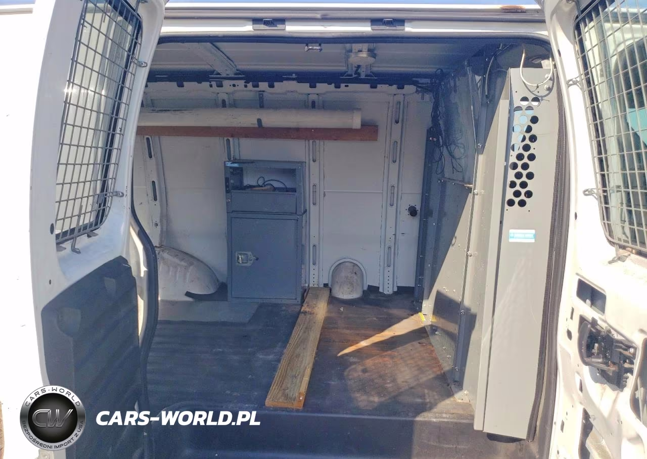 2013 Chev Express Cargo 2500 1 VIN:1GCWGFCB4D1902494 - 11
