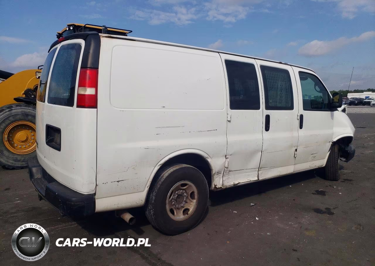 2013 Chev Express Cargo 2500 1 VIN:1GCWGFCB4D1902494 - 3