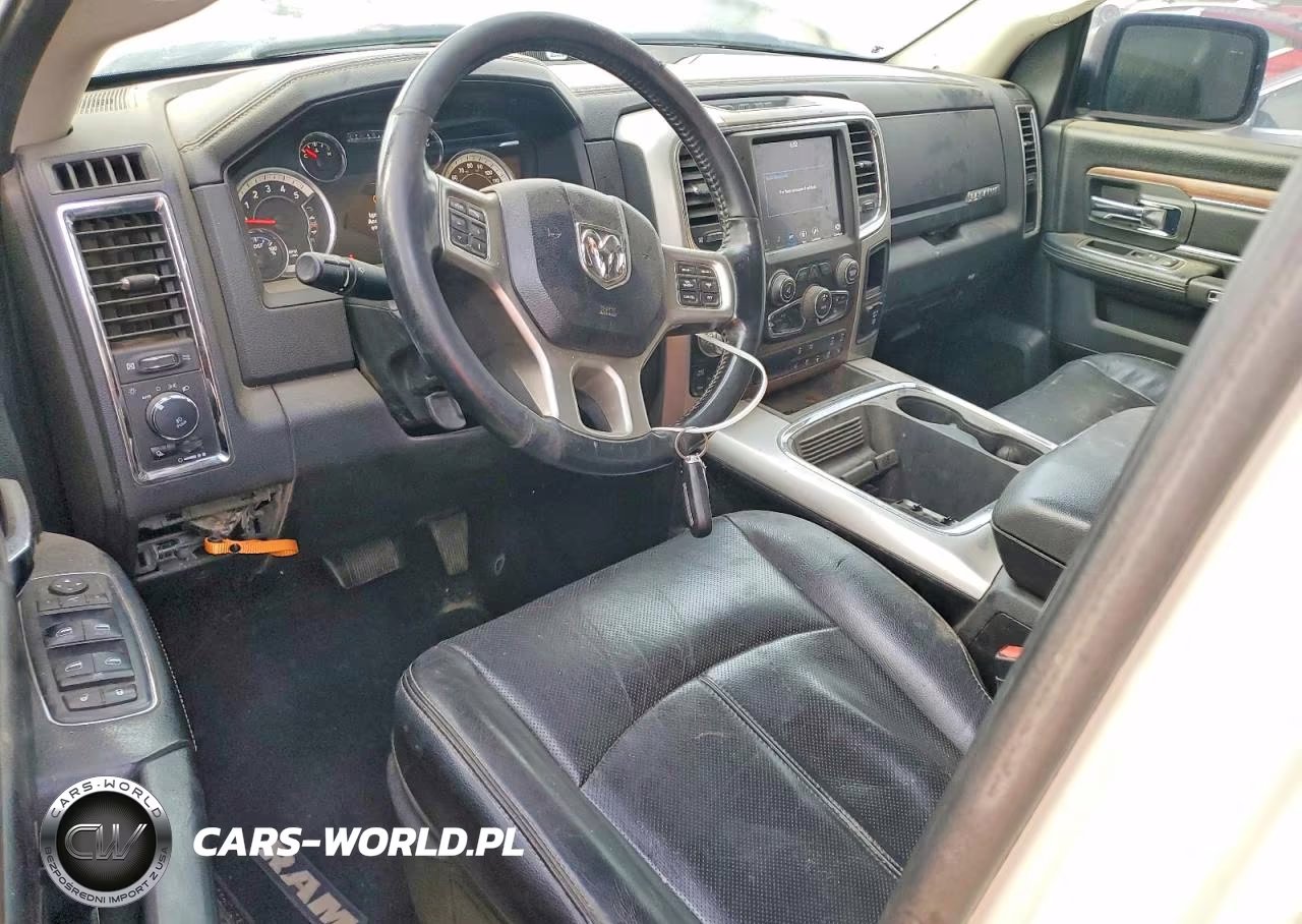 2018 Ram 1500 Laramie VIN:1C6RR7NM7JS354371 - 8