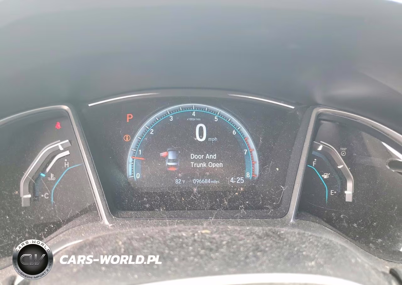 2016 Honda Civic Touring VIN:19XFC1F92GE020328 - 9