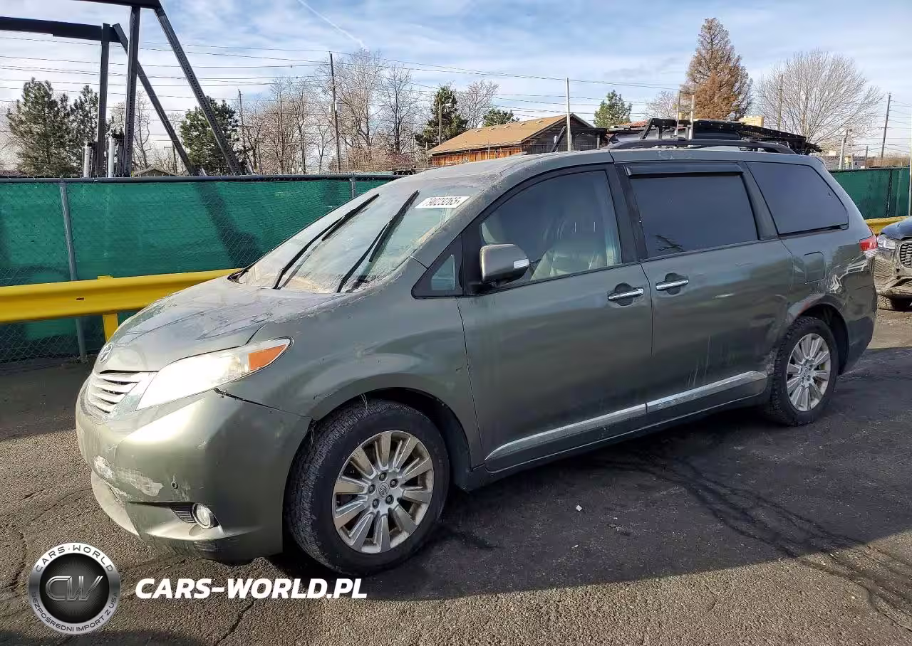 2014 Toyota Sienna Limited 7-Passenger